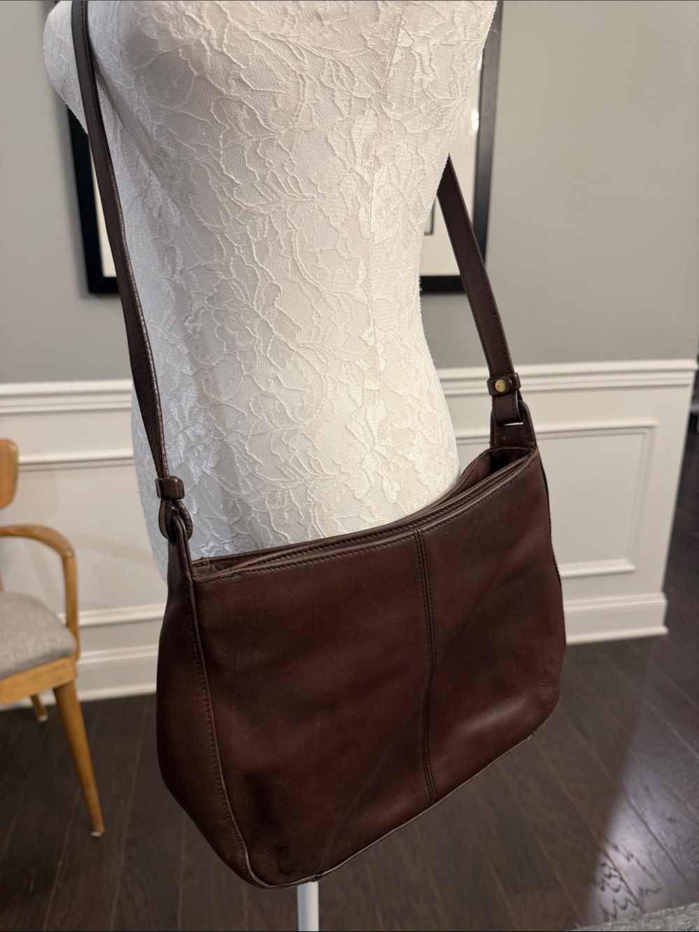 Vintage Liz Claiborne and Leather Co. Brown Leather Buttery Soft Crossbody Bag